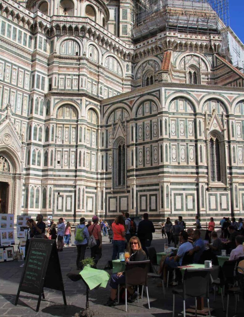 florence italy eith people in cafe