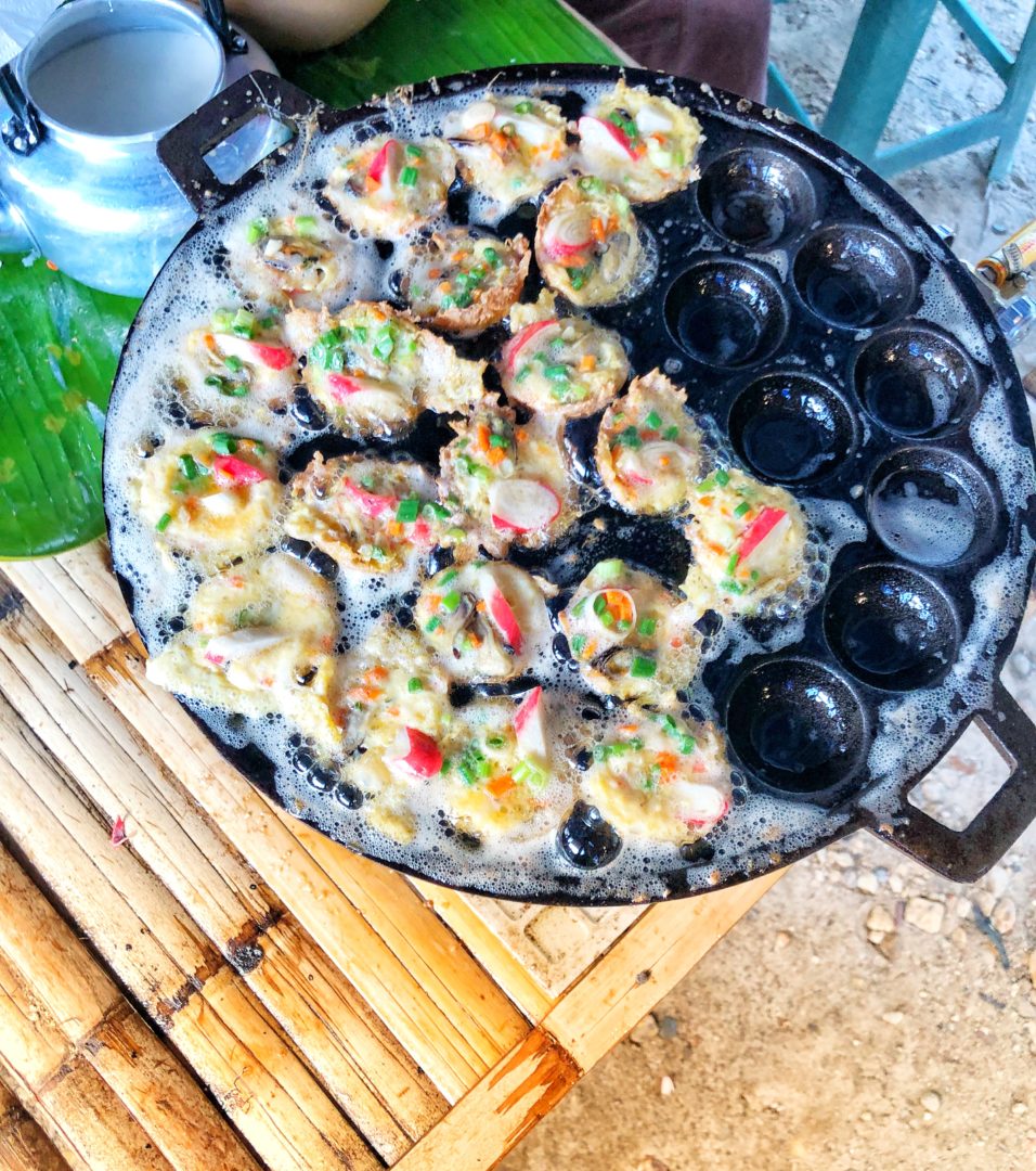 sizzling dumplings at ตลาดน้ำคลองงา market in phang nga thailand